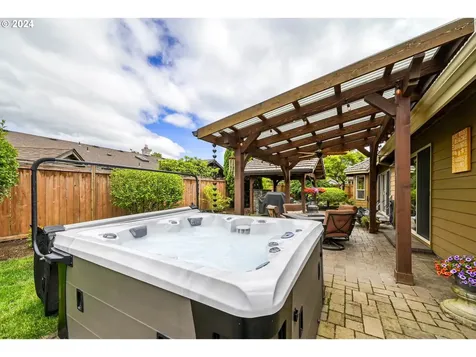 3031 Metolius Drive Eugene OR 97408
