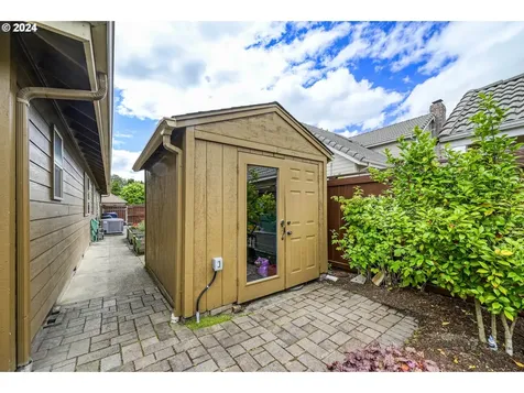 3031 Metolius Drive Eugene OR 97408