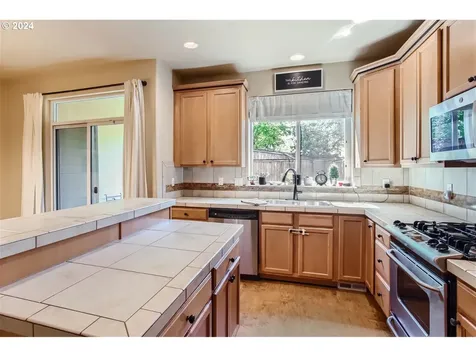 14190 Russ Wilcox Way Oregon City OR 97045