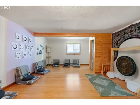 739 W 5th Avenue Eugene OR 97402