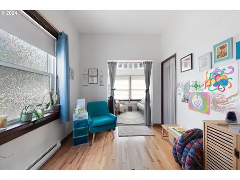 739 W 5th Avenue Eugene OR 97402