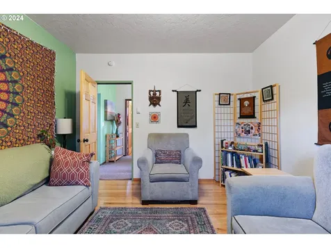 739 W 5th Avenue Eugene OR 97402