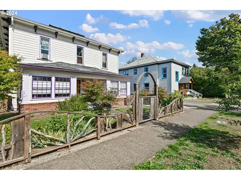 739 W 5th Avenue Eugene OR 97402