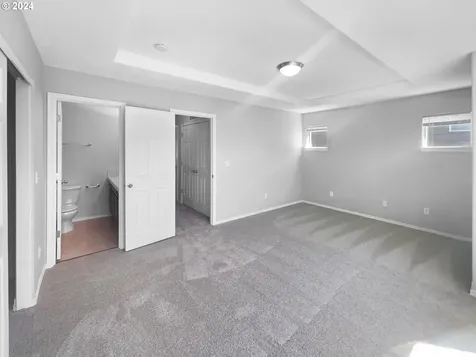 3713 E Oak Grove Street Newberg OR 97132