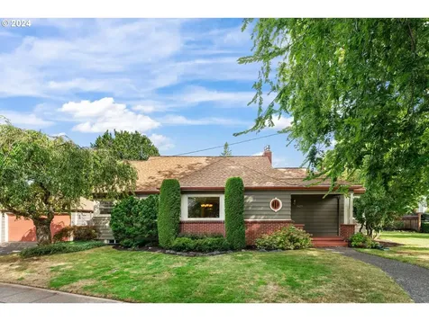 3425 SE Knapp Street Portland OR 97202