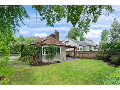 3425 SE Knapp Street Portland OR 97202