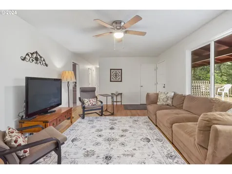 290 Nw Chesser Road Stevenson WA 98648