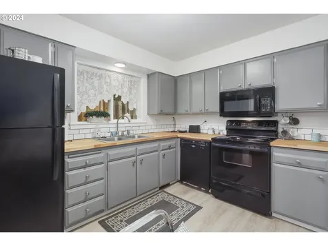 290 Nw Chesser Road Stevenson WA 98648