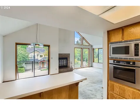 3336 Sw Illinois Street Portland OR 97239