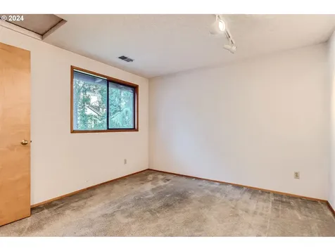 3336 Sw Illinois Street Portland OR 97239