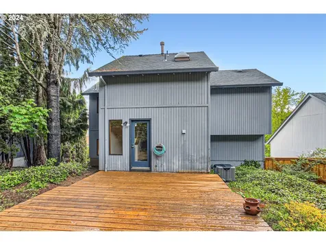 3336 Sw Illinois Street Portland OR 97239