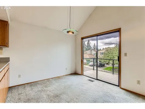 3336 Sw Illinois Street Portland OR 97239