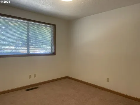 6126 NE Klickitat Street Portland OR 97213