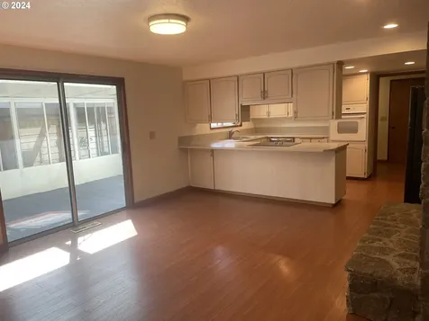 6126 NE Klickitat Street Portland OR 97213