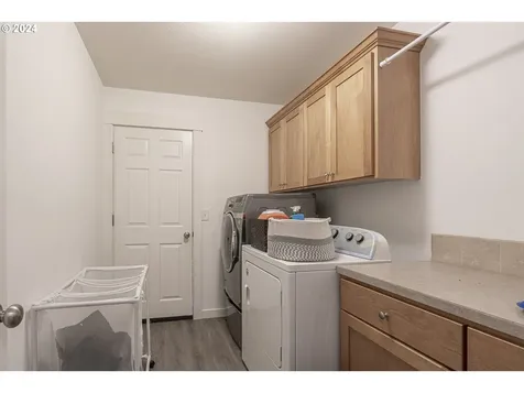 232 Nw Sagan Loop Sheridan OR 97378