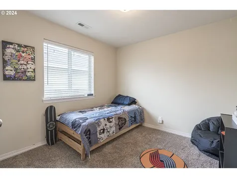 232 Nw Sagan Loop Sheridan OR 97378