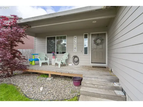 232 Nw Sagan Loop Sheridan OR 97378