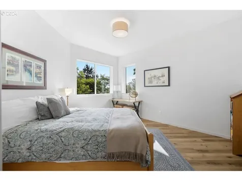 294 Skycrest Drive Ashland OR 97520