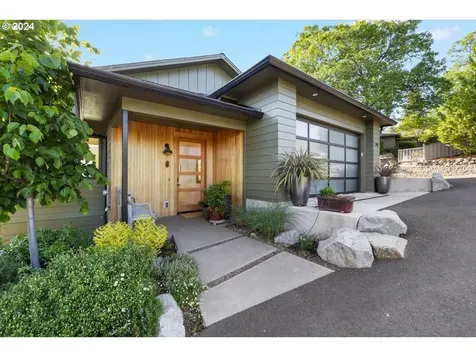 294 Skycrest Drive Ashland OR 97520