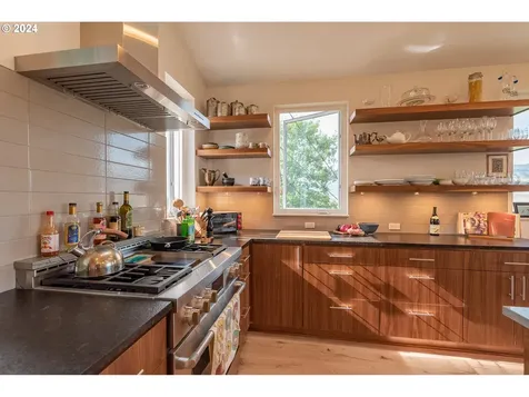294 Skycrest Drive Ashland OR 97520