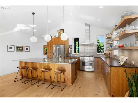 294 Skycrest Drive Ashland OR 97520