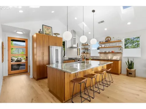 294 Skycrest Drive Ashland OR 97520