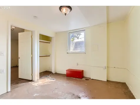7227 Se Hawthorne Boulevard Portland OR 97215