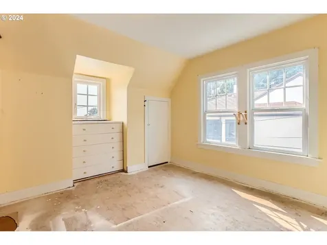 7227 Se Hawthorne Boulevard Portland OR 97215