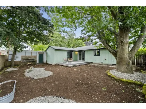 6125 Se Mitchell Street Portland OR 97206