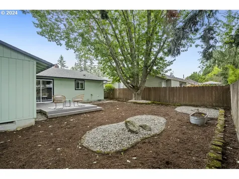 6125 Se Mitchell Street Portland OR 97206