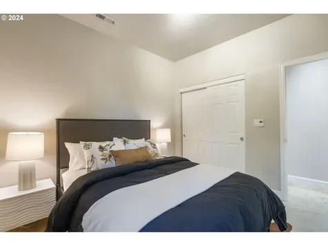 15337 SE Knapp Drive Portland OR 97236