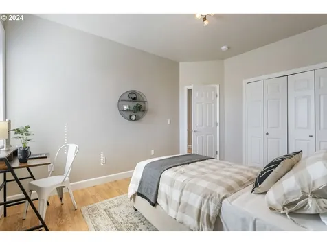 15337 SE Knapp Drive Portland OR 97236