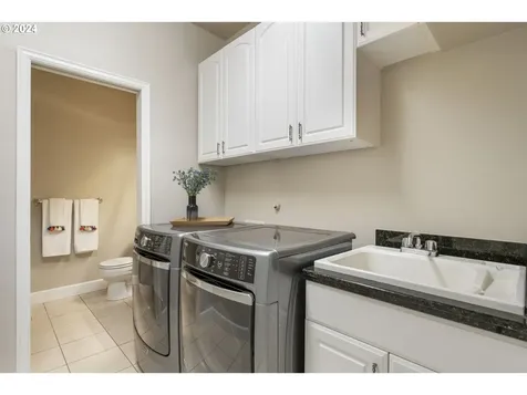 15337 SE Knapp Drive Portland OR 97236