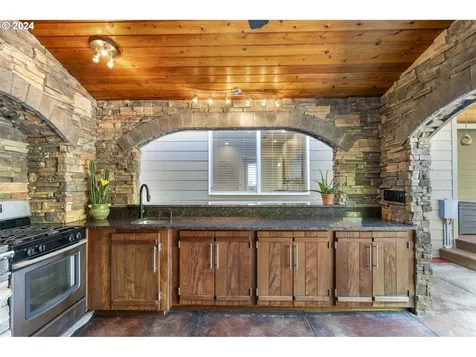 15337 SE Knapp Drive Portland OR 97236