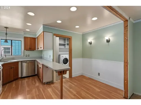 422 Division Street Oregon City OR 97045
