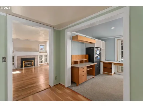 422 Division Street Oregon City OR 97045
