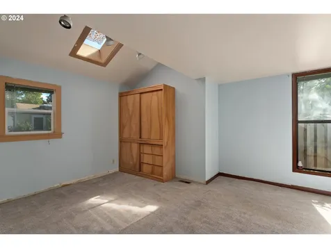 422 Division Street Oregon City OR 97045