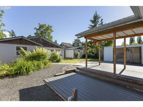 422 Division Street Oregon City OR 97045