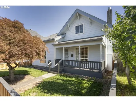 422 Division Street Oregon City OR 97045