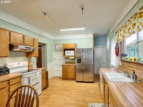 2117 5th Avenue West Linn OR 97068