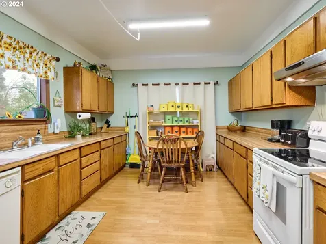 2117 5th Avenue West Linn OR 97068