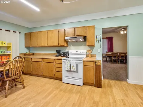 2117 5th Avenue West Linn OR 97068