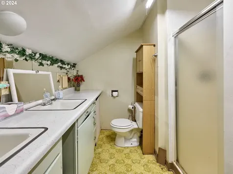 2117 5th Avenue West Linn OR 97068
