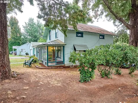 2117 5th Avenue West Linn OR 97068