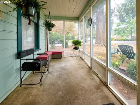 2117 5th Avenue West Linn OR 97068