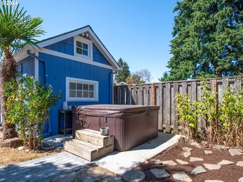 6708 N Congress Avenue Portland OR 97217