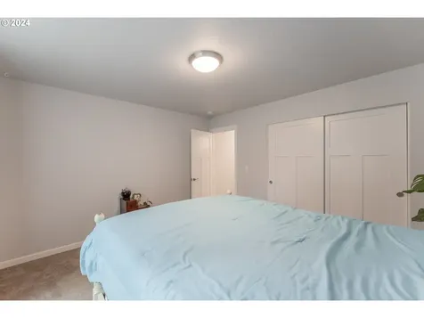 1097 Osprey Drive Umpqua OR 97486