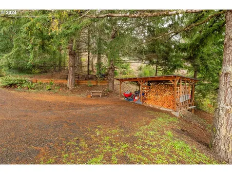 1097 Osprey Drive Umpqua OR 97486