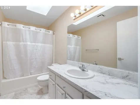 5948 Bay Point Drive Lake Oswego OR 97035