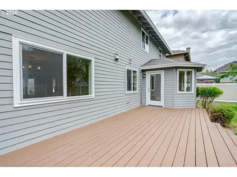 5948 Bay Point Drive Lake Oswego OR 97035